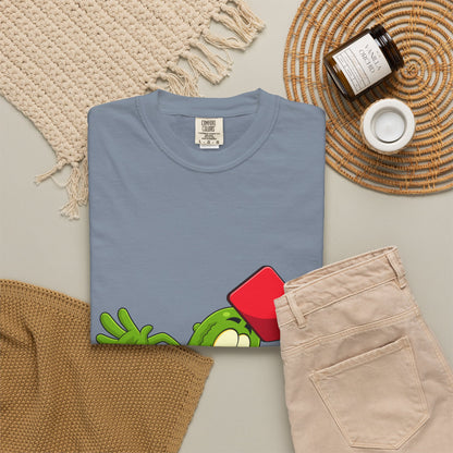 Funny Pickle Smash T‑Shirt — Cartoon Pickle with Mallet Graphic