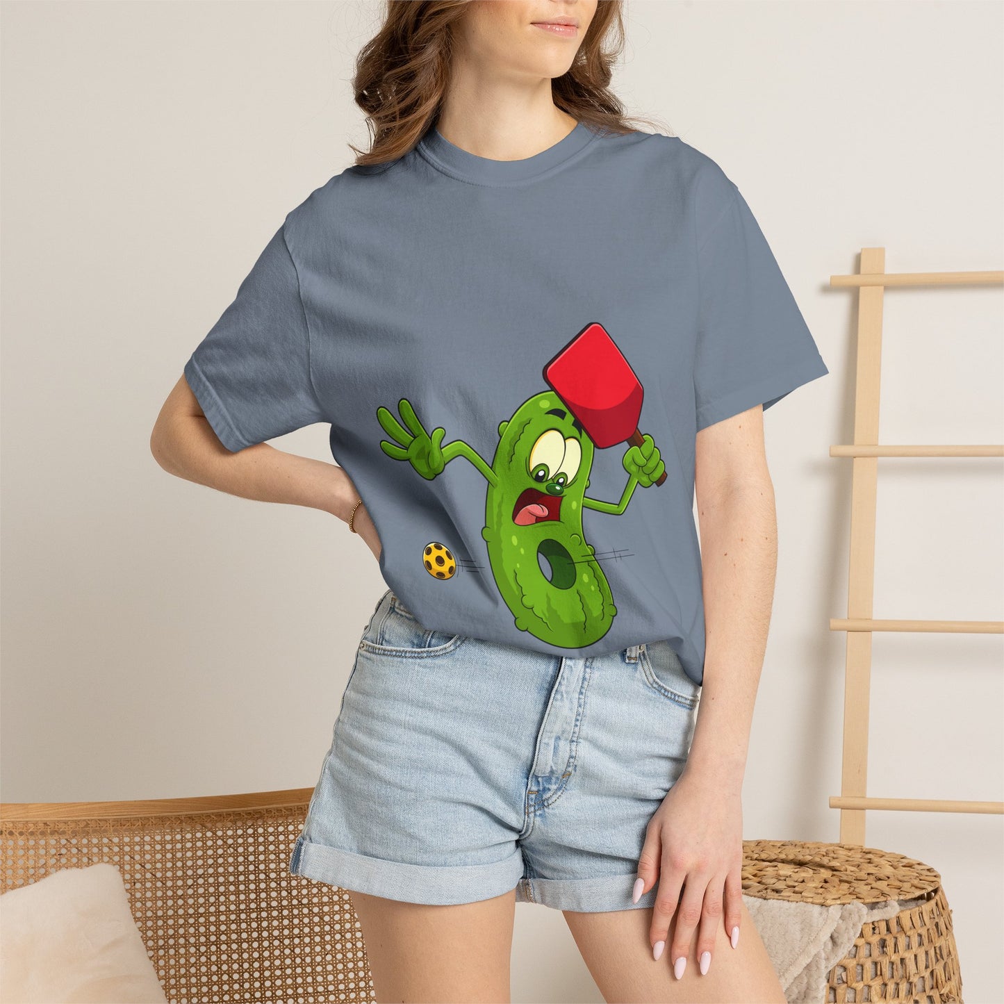 Funny Pickle Smash T‑Shirt — Cartoon Pickle with Mallet Graphic